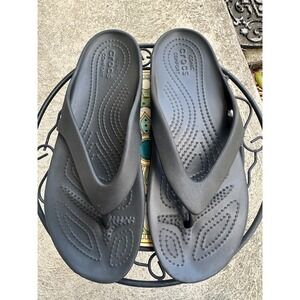 Crocs Flip Flops Women's  8 Black Thong Sandals Iconic Comfort NWOT
